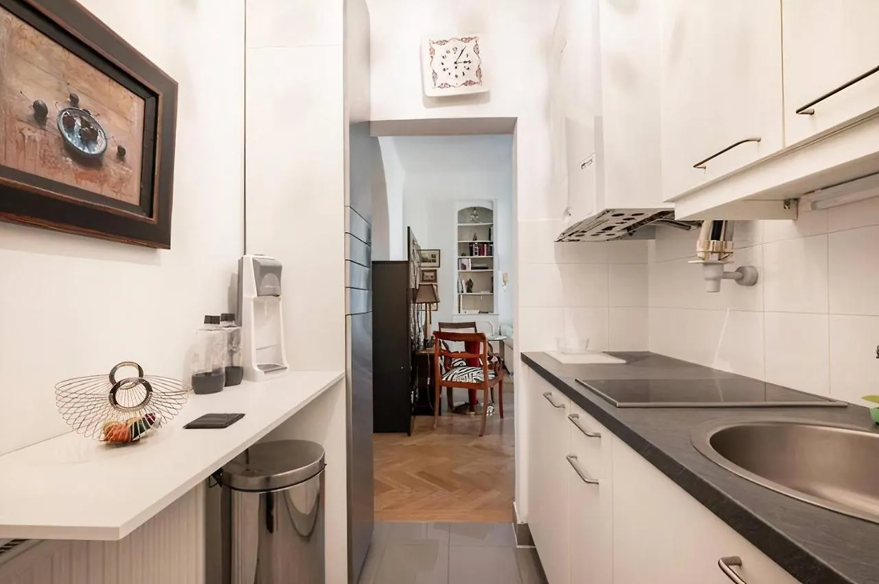 Apartment Ferienwohnung Imperial Gem . Flamboyant Studio . Heart Of Wien