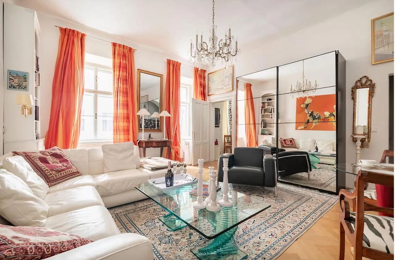 Apartment Ferienwohnung Imperial Gem . Flamboyant Studio . Heart Of Wien Österreich