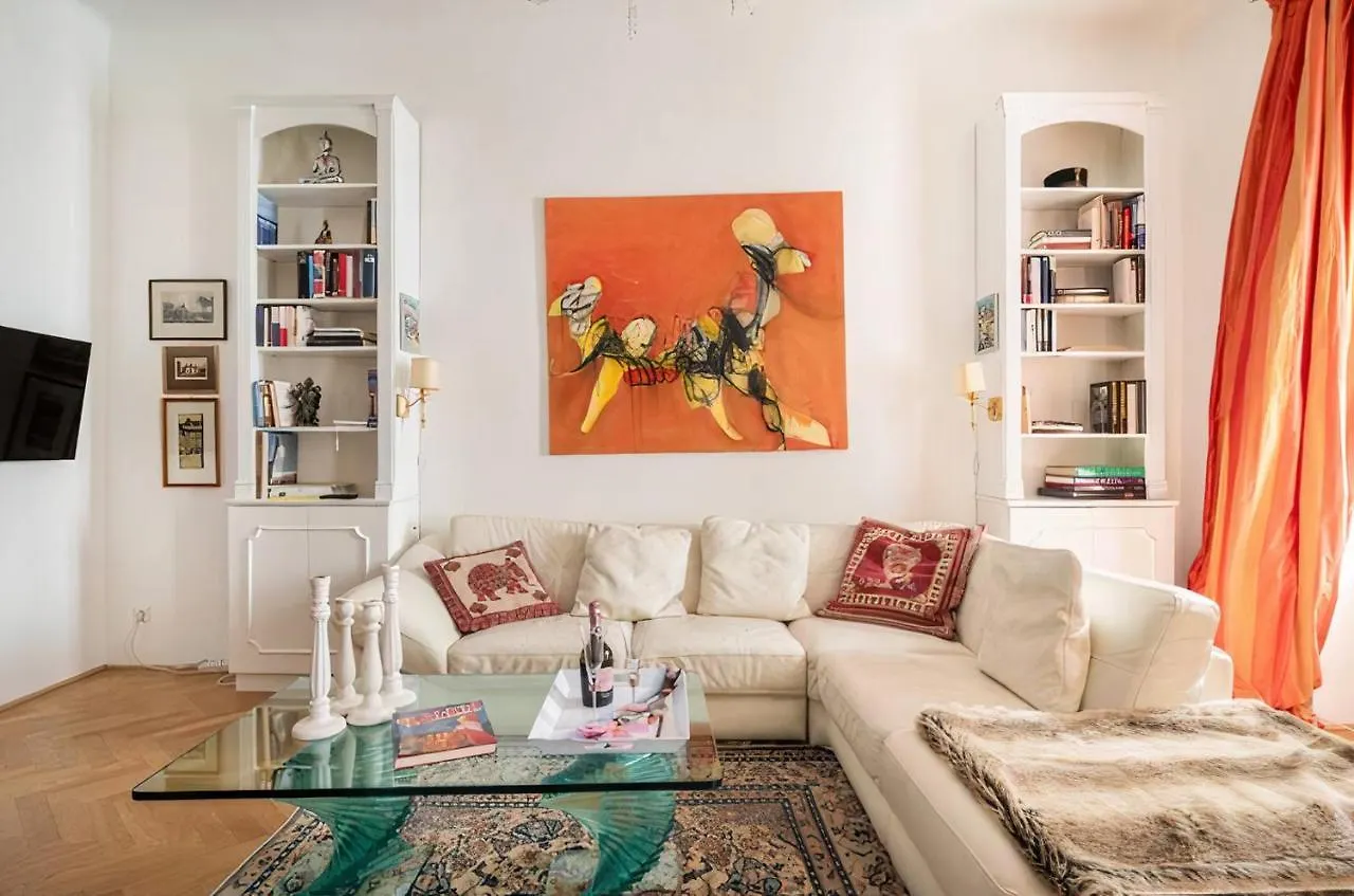 Ferienwohnung Imperial Gem . Flamboyant Studio . Heart Of Wien
